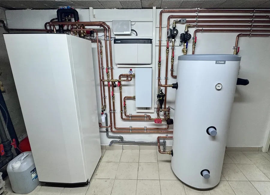 Installation NIBE F2125 16 kW — chauffage, ECS et piscine